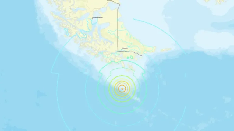 Terremoto de 7.5 activa alerta de tsunami en el sur del continente