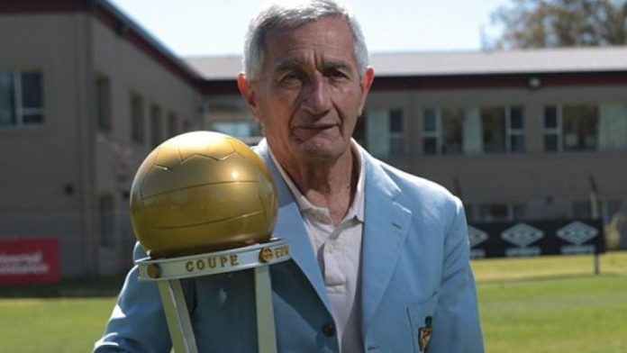 Muerte de La Bruja Verón conmociona al fútbol