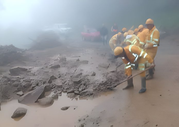Cierre vía Manizales Bogotá desata caos vial