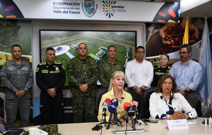 Gobernadora entrega lote al Ejército Nacional para nuevo batallón