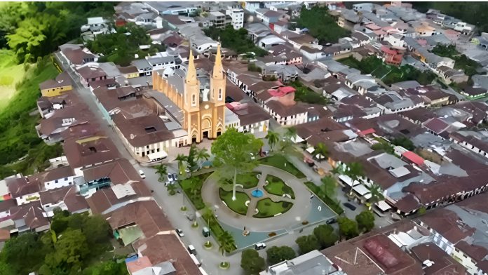 Vista del municipio donde un alcalde denunció amenazas.