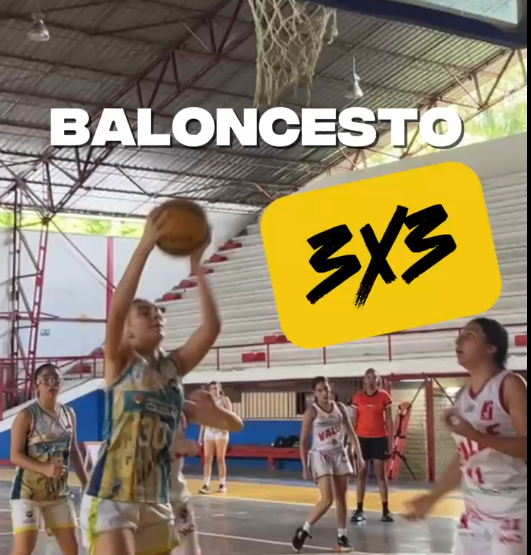 Jugadores de baloncesto 3x3 compitiendo en Cartago
