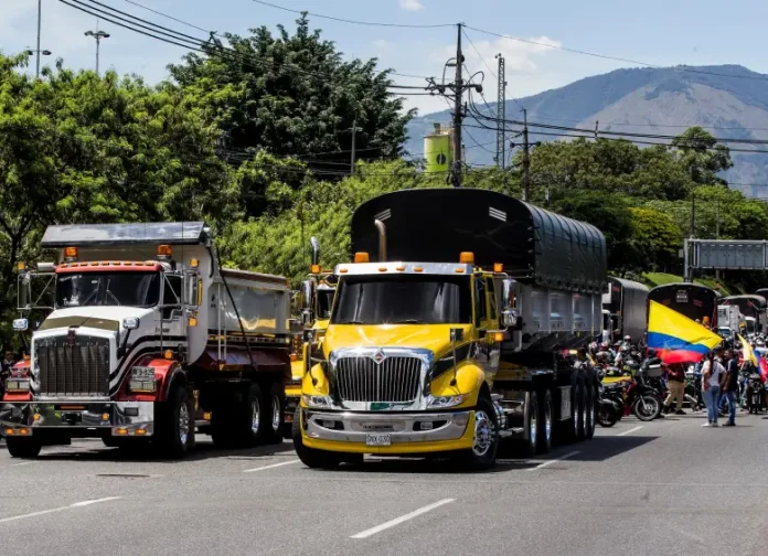 Paro camionero en Colombia: Causas, impacto y medidas del gobierno