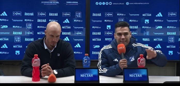 Falcao durante la rueda de prensa que generó polémica