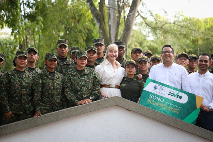 Cartago exalta a 135 jóvenes del programa Fuerza Joven