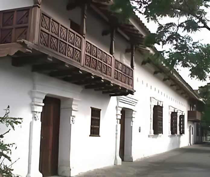 Fachada del Museo Casa del Virrey abierta al público en Cartago