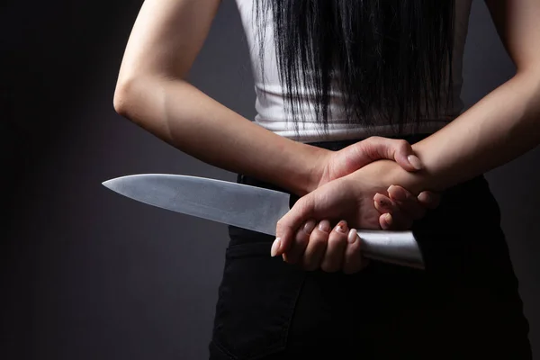 Mujer apuñala a su pareja en un ataque brutal