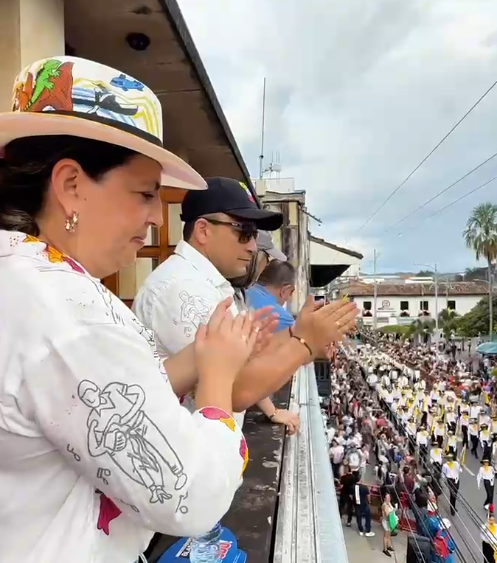 Carnaval del Sol y del Bordado en Cartago