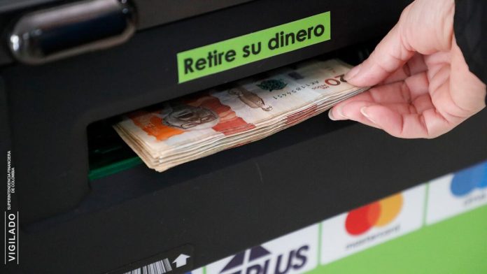 Mujer retira dinero y es víctima de secuestro en Bogotá