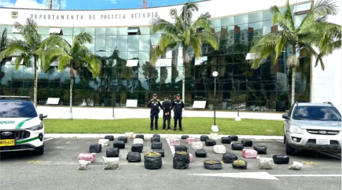 Cae joven con cargamento hallado en vehículo rural