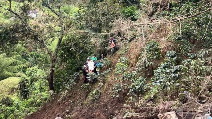 Derrumbe arrasa vivienda en zona rural de Caldas
