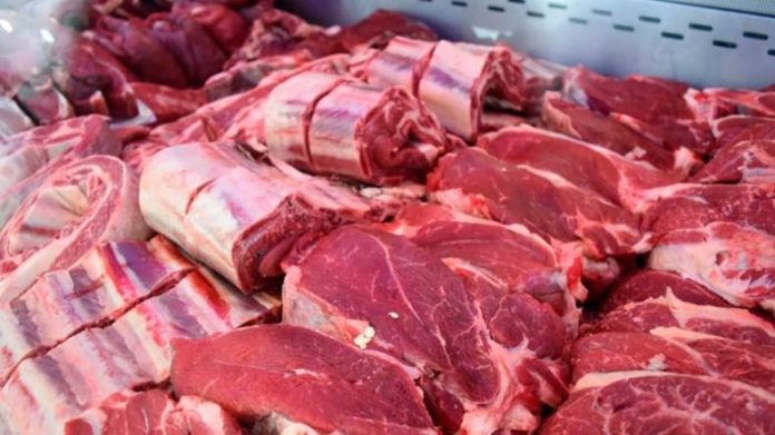 Investigan carne en mal estado durante operativos sanitarios en Risaralda.