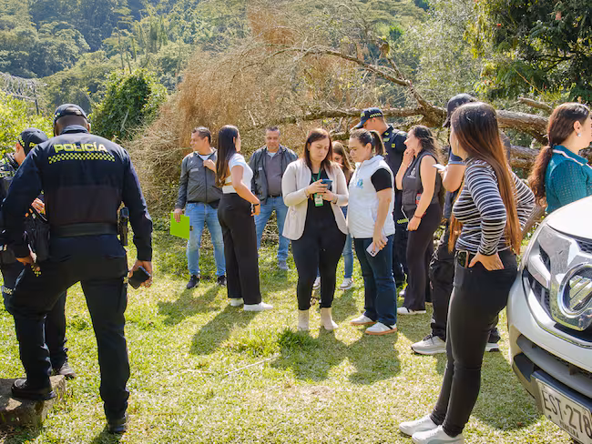 Autoridades intervienen fundación en Santa Rosa por denuncias de maltrato a jóvenes.
