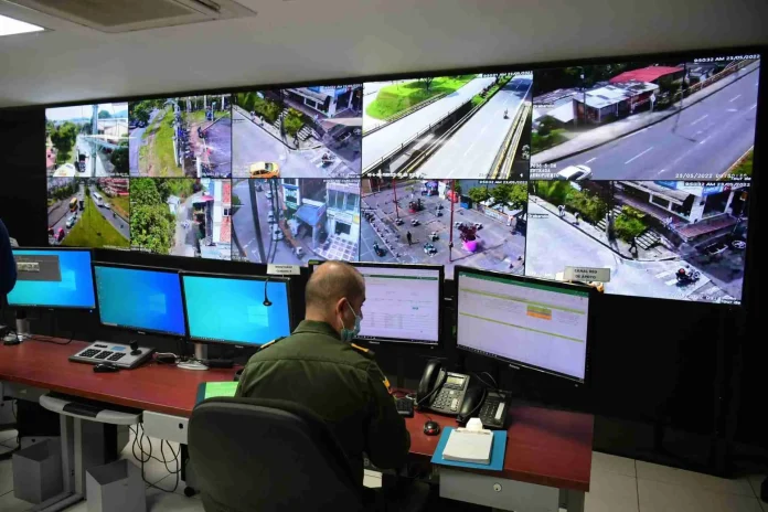 Cámaras de vigilancia instaladas en Pereira para fortalecer la seguridad ciudadana.