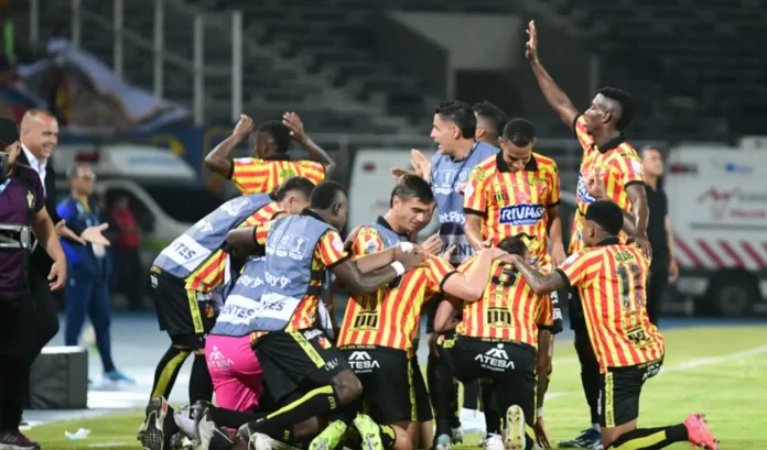 Jugadores del Deportivo Pereira suspenden entrenamientos por falta de pago.
