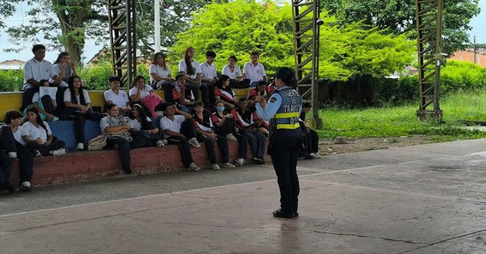 Zaragoza recibe mensaje clave sobre seguridad vial para jóvenes estudiantes