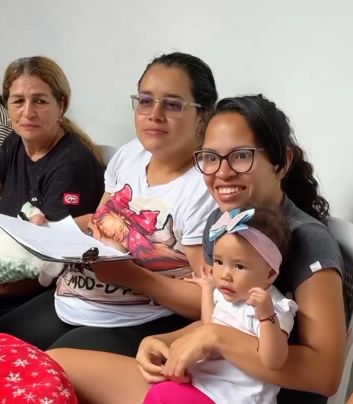 Madres gestantes reciben capacitación y apoyo integral en Cartago