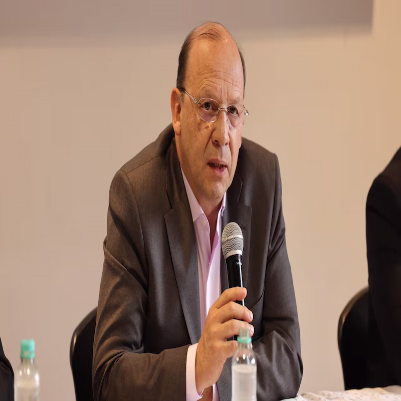 Germán Ávila, ministro de Hacienda, durante pronunciamiento sobre la emergencia económica.