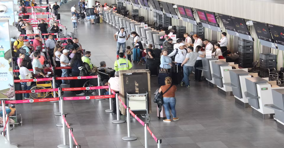 Aeropuerto Matecaña implementa cambios operativos en temporada alta.