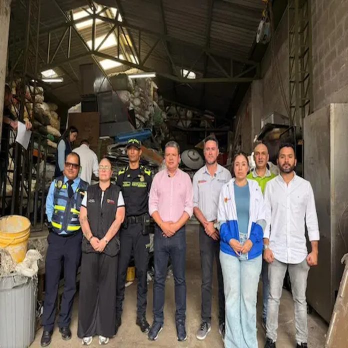 Autoridades sellan establecimientos durante operativo de control en el centro de Pereira