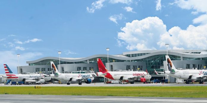 Aeropuerto Matecaña restablece operación aérea desde las 2 p. m.