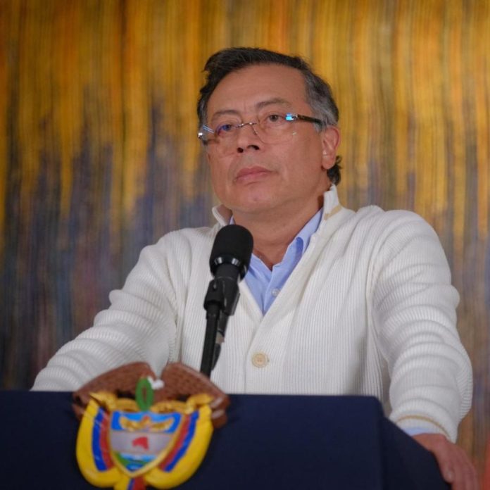 Petro lanza ultimátum a alcaldes por avalúos durante declaraciones oficiales