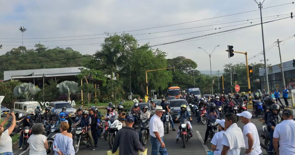 Reuniones entre delegados del Gobierno y manifestantes para restablecer la movilidad