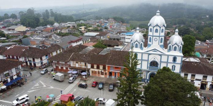 Filandia Quindío se acerca al Área Metropolitana de Pereira en proceso de integración territorial en Quindío