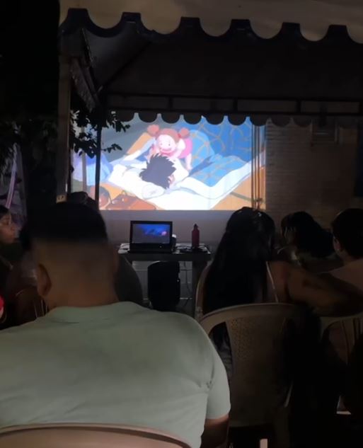 Cartago activa cine al barrio en comuna 7