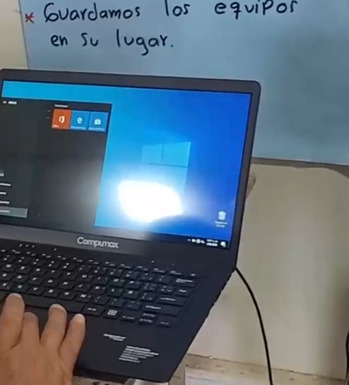 Tecnología llega a escuelas rurales mediante mejoras en equipos informáticos