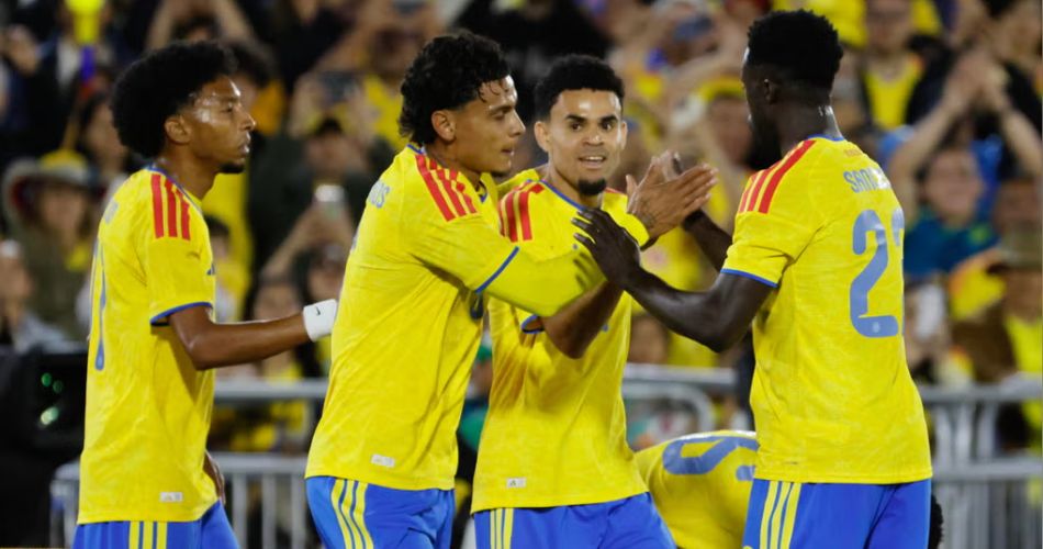 Jugadores de la Selección Colombia posan antes de un partido preparatorio rumbo a la Copa Mundial de la FIFA 2026.