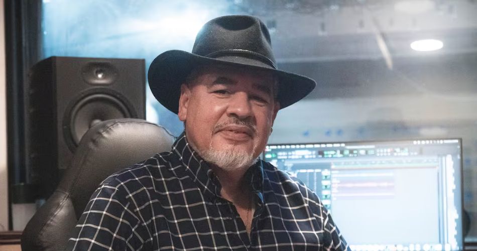 Imagen relacionada con la trayectoria musical de José Bello.