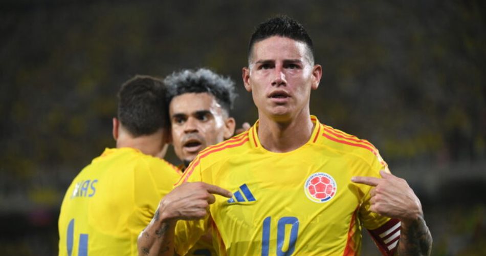jugadores de la Selección Colombia durante una formación previa al debut frente a Uzbekistán en el Mundial 2026.
