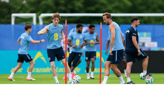 Selección de Inglaterra enfrenta problema antes de su debut mundialista