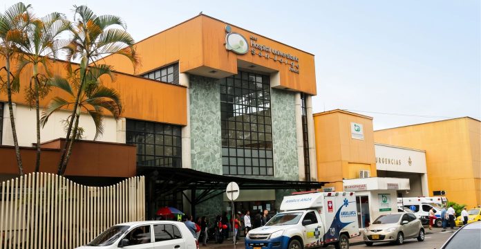 Hospitales de Risaralda frenan atención por falta de insumos médicos.