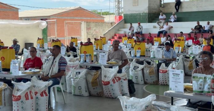 Valle Agro impulsa las cosechas en Obando y Toro.
