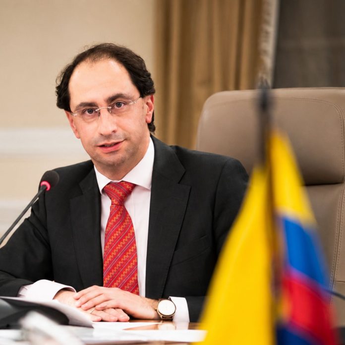 Vicepresidente electo descarta cita Petro-De La Espriella en el empalme