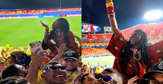 Brujo de Ghana terminó celebrando con hinchas colombianos.