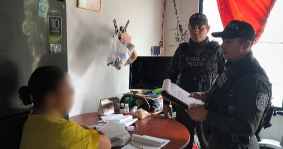 Seis capturados durante el operativo por Extorsión en Caldas, señalado de desarticular una presunta red dedicada a realizar extorsiones.