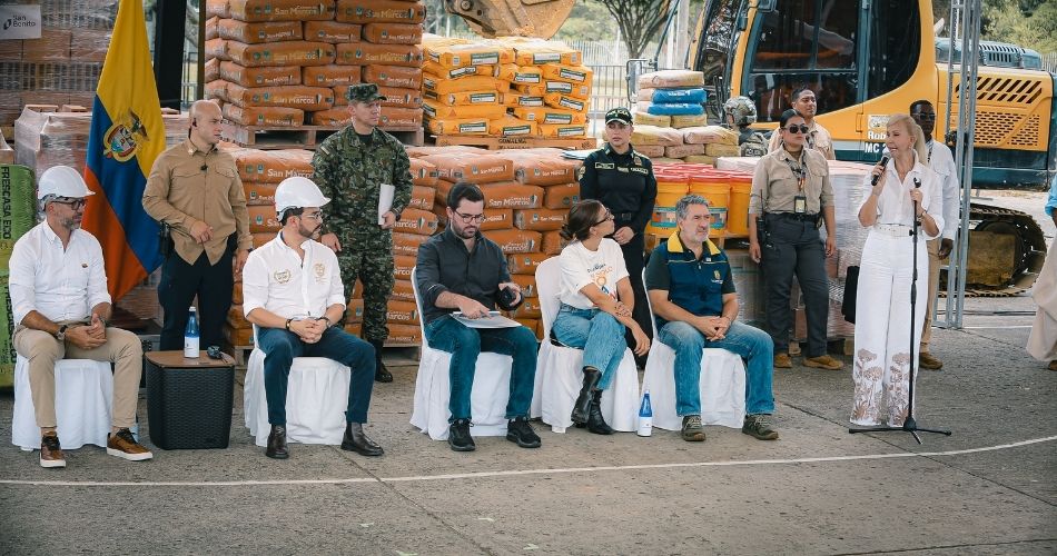 Reconstrucción del Valle del Cauca con 100 carpas para albergues escolares y un subsidio de $20.000 millones para emprendedores.