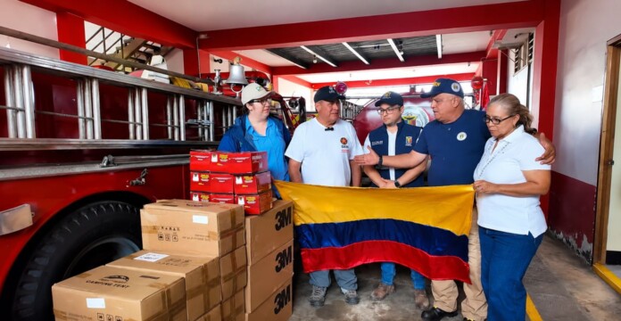 Ayudas internacionales en Sevilla entregadas a organismos de socorro para atender la emergencia