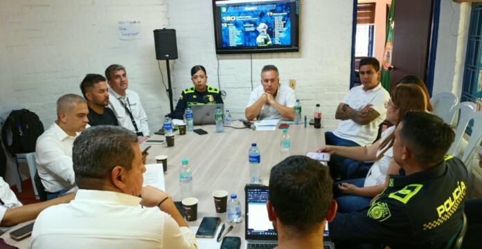 Pereira refuerza controles con presencia de policías y apoyo militar durante la emergencia