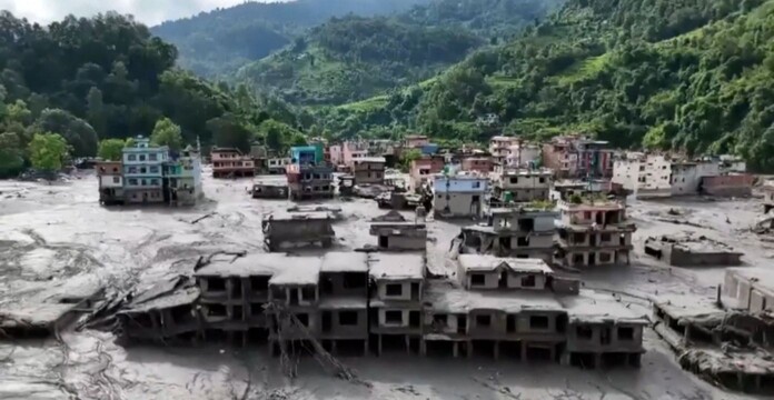 Nepal eleva a 538 los muertos por la riada que dejó graves inundaciones y destrucción