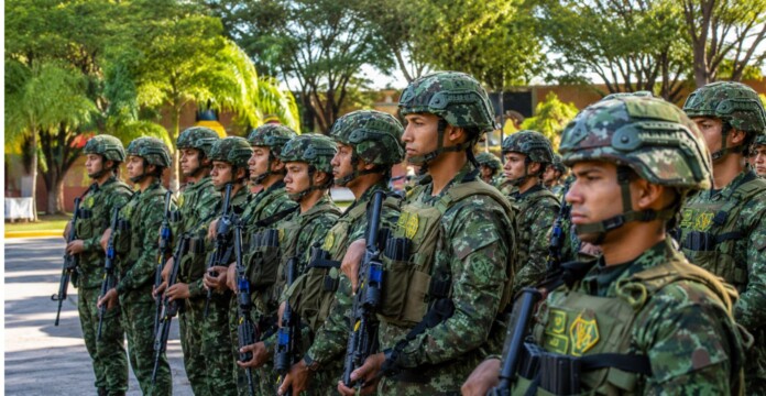 Fuerzas Militares durante el acuartelamiento de primer grado previo a la posesión presidencial.