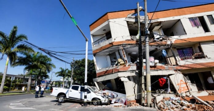 Gobierno eleva balance de muertos por el terremoto en Colombia mientras avanzan las labores en las zonas afectadas