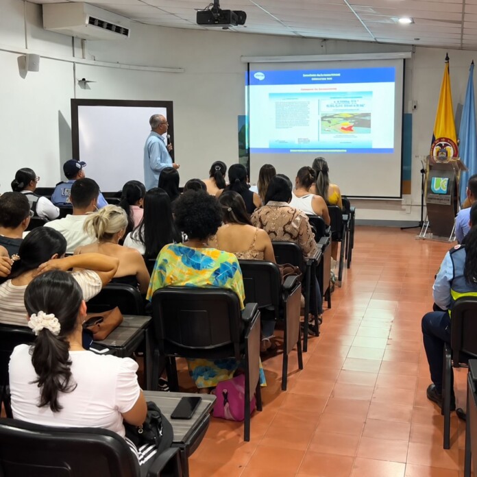Cartago impulsa el cuidado de la salud mental durante conferencia con funcionarios de la Administración Municipal