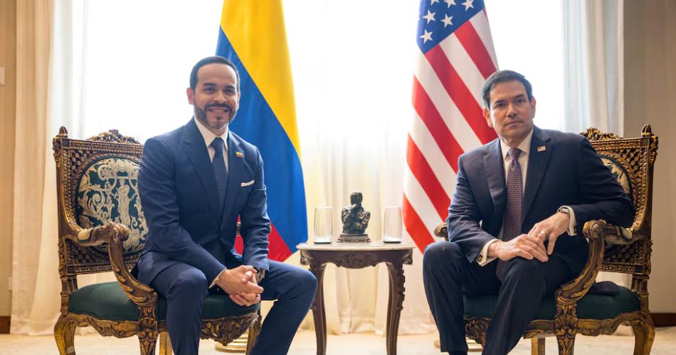 Reunión de De La Espriella y Marco Rubio frente a las banderas de Colombia y Estados Unidos.