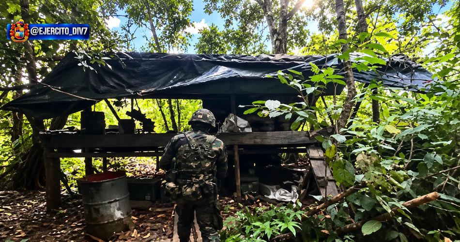 Ejército halló laboratorio de coca en Unguía, Chocó, según el reporte militar.