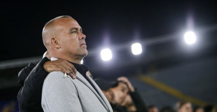 Rafael Dudamel dirige al Deportivo Cali durante el triunfo ante Santa Fe en Bogotá