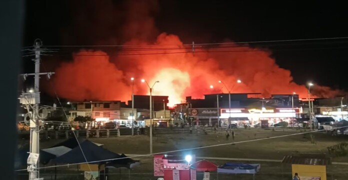 Incendio en Candelaria consume un cañal ubicado cerca de viviendas en Poblado Campestre